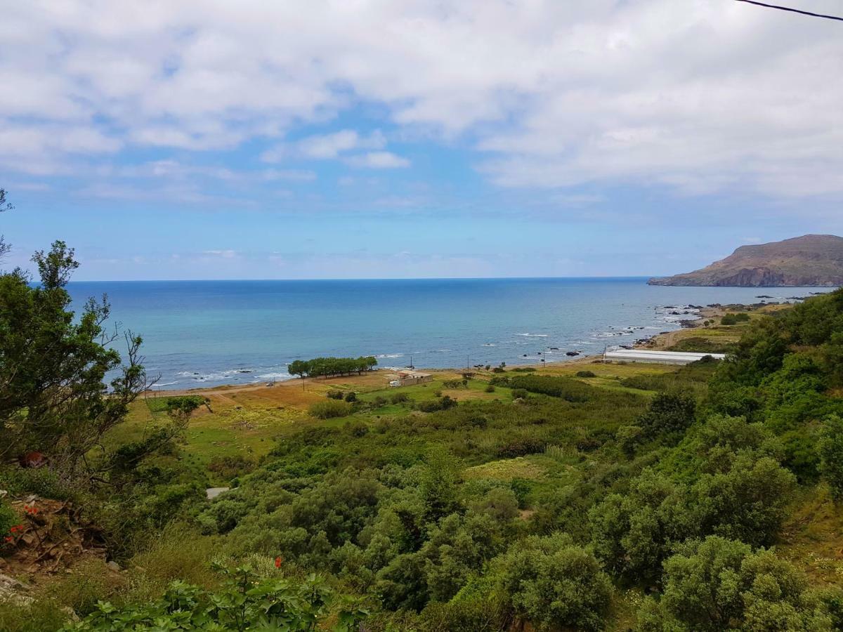 Colimbos Accommodation, 2 Min From The Beach Sfinárion 外观 照片