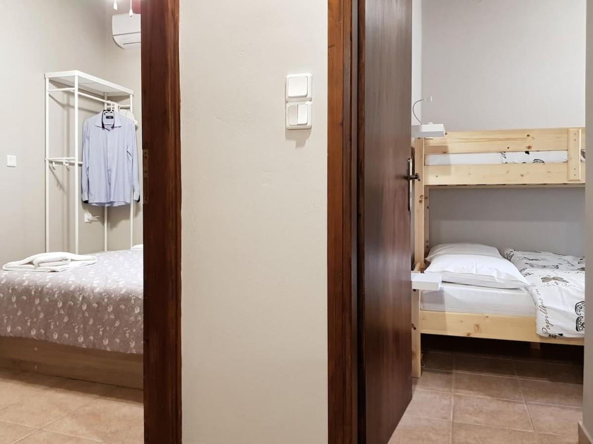 Colimbos Accommodation, 2 Min From The Beach Sfinárion 外观 照片