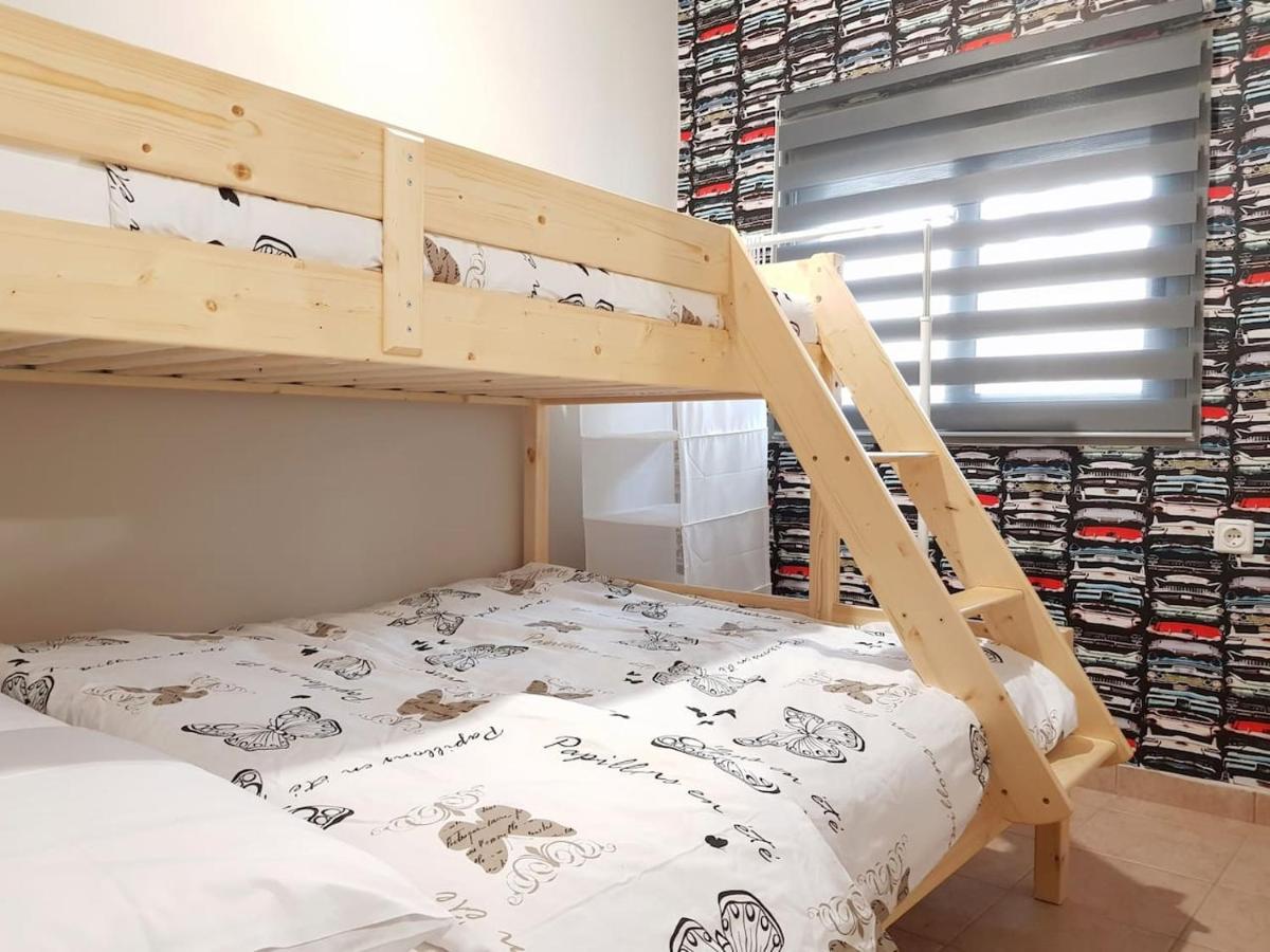 Colimbos Accommodation, 2 Min From The Beach Sfinárion 外观 照片